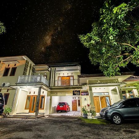 Ijen Bondowoso Home Stay Exterior foto